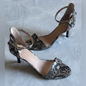 BP Nordstrom Laxy Sandal Snakeskin Patterned Shoes Size 7 Ankle strap Heels